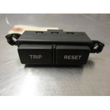 GSP458 Trip Reset Switch From 2011 Hyundai Veracruz  3.8 945103J300